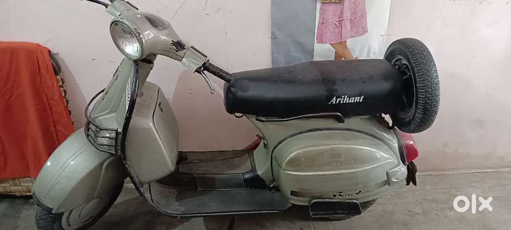 Bajaj Bravo Scooter