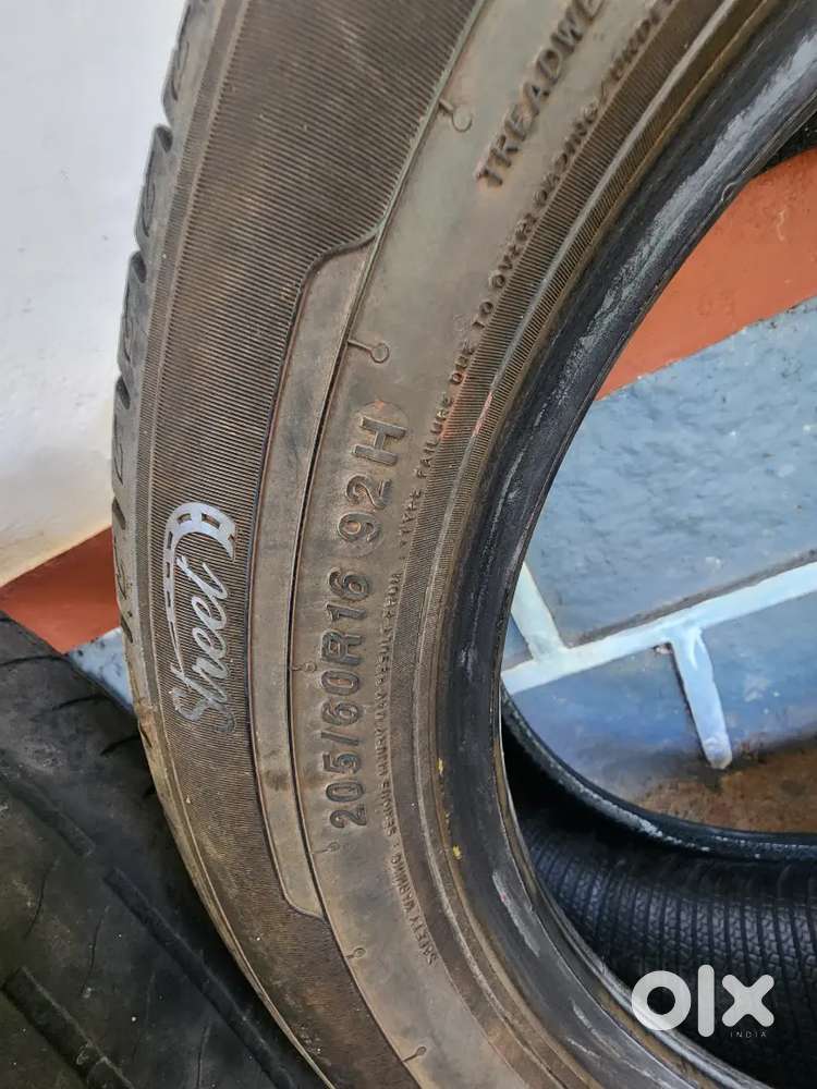 MRF wanderer 205/60 R16