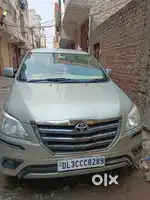 Toyota Innova 2015