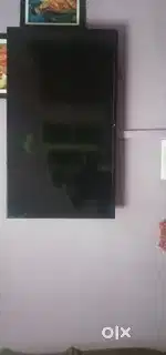 Tv selling 42inch MI