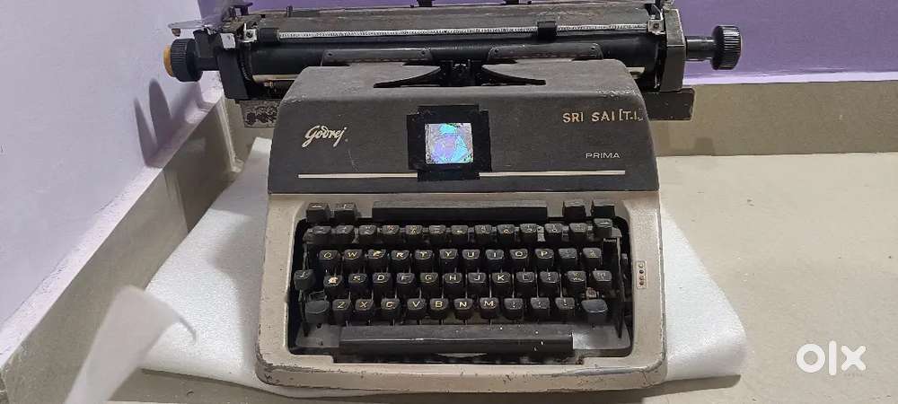 English typewriting machine for sale