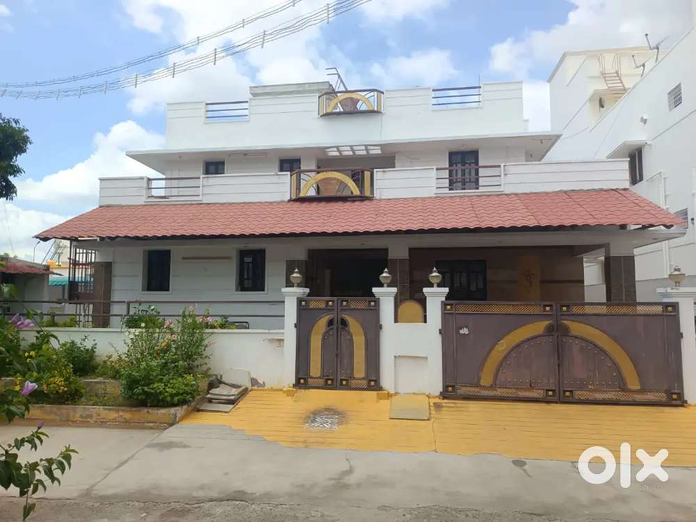 Luxury  house for rent. Two portion/ all amenities available.