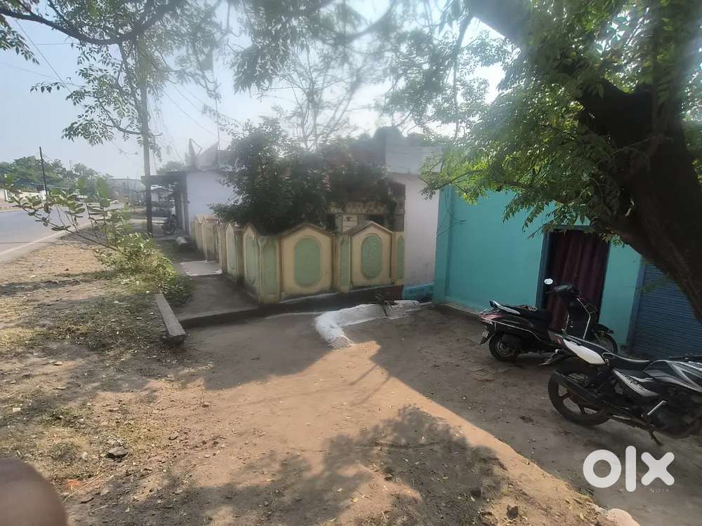 COMMERCIAL PROPERTY/ diverted/negotiable price /Ultra premium location