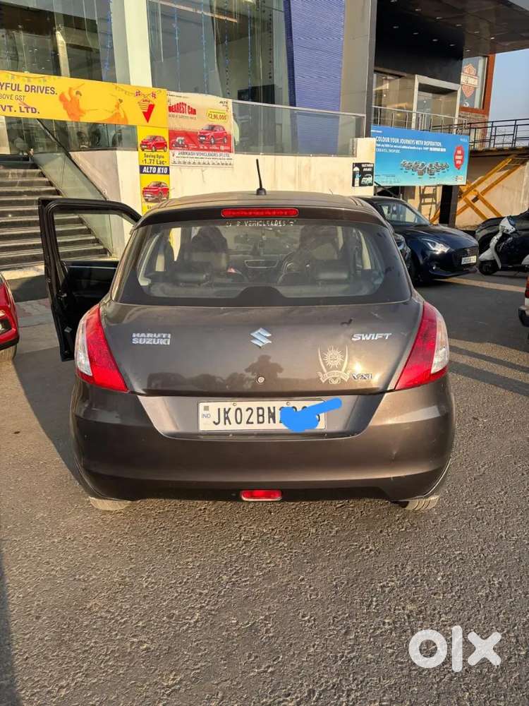 Maruti Suzuki Swift 2015 Petrol 79000 Km Driven