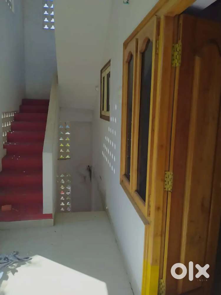 2 bhk House in 2nd floor gor rent(individual ' bachelors)
