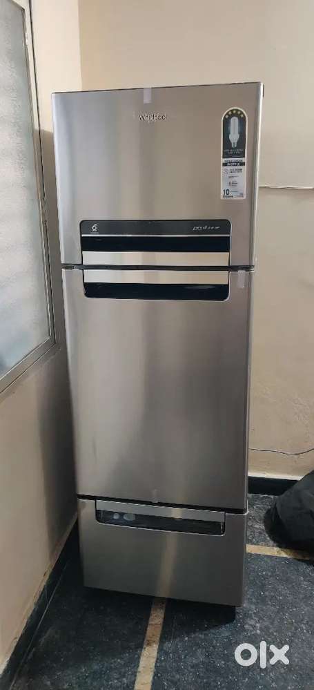 20 days old Refrigerator - Whirlpool 3 doors, 270L