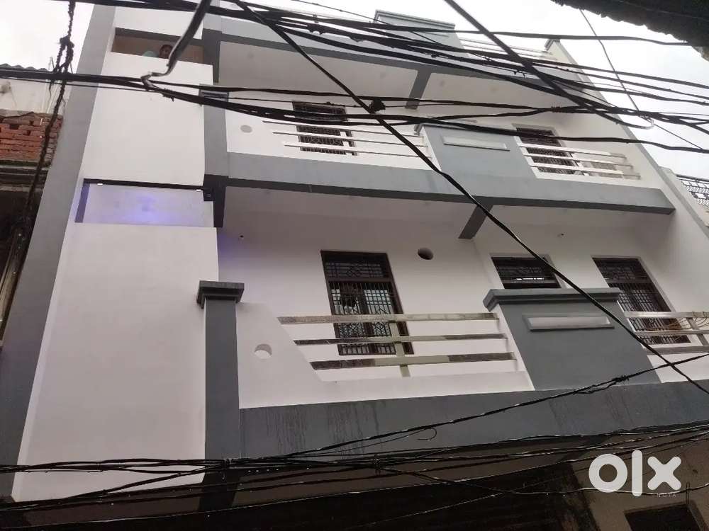 4200 small room for one girl and 5200 for two girls two seater