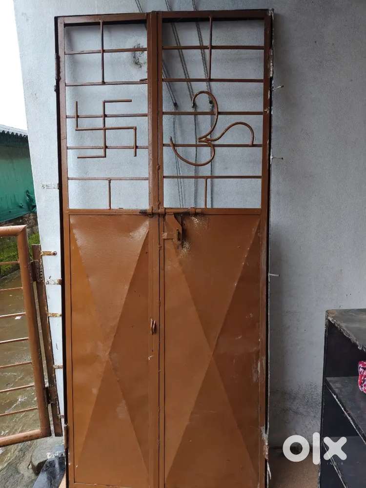 लोखंडी दरवाजा 3×7 साईज