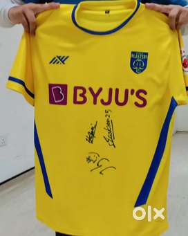 KERALA BLASTERS SIGNED JERSEY, AUTOGRAPHED BY KBFC INDIAN TEAM PLAYERS