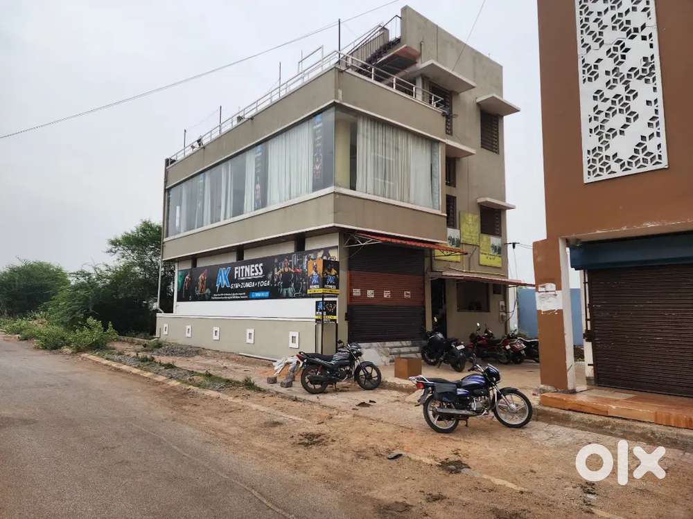 Rent for shop or office. Best location.