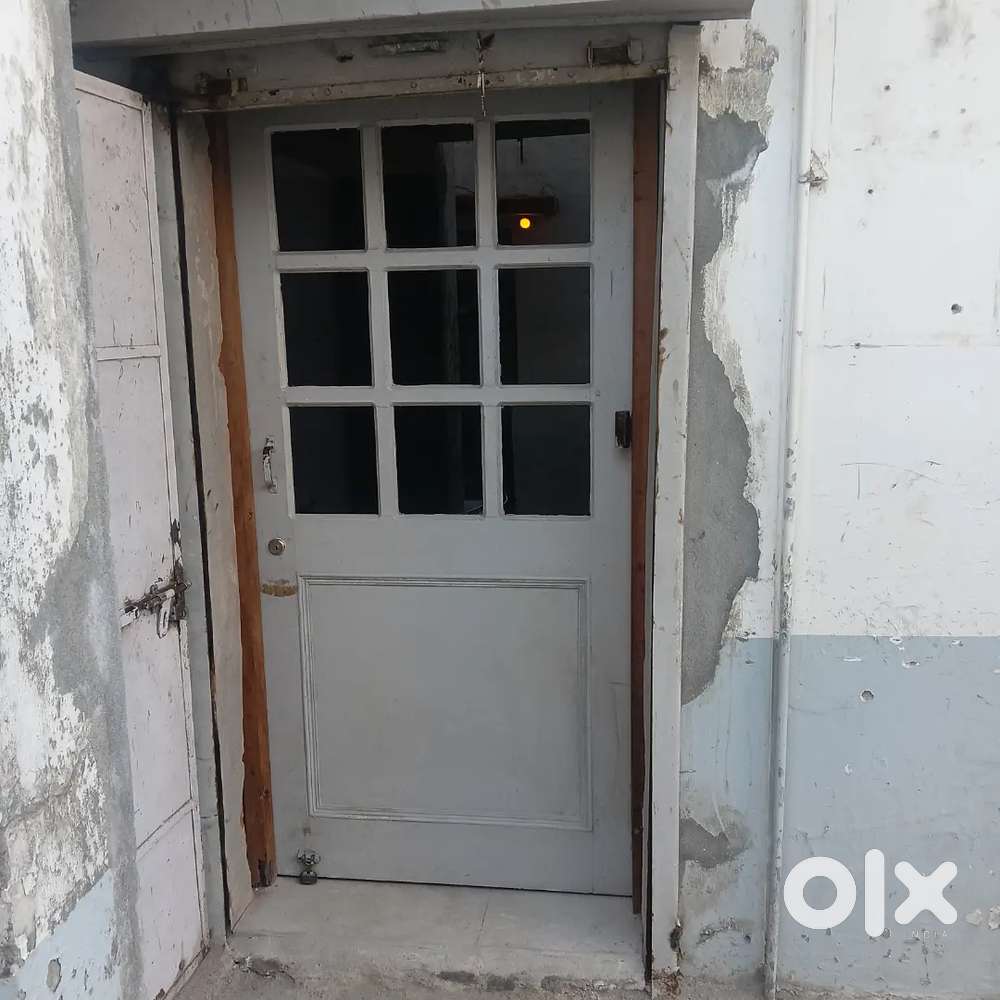 Warehouse and office use