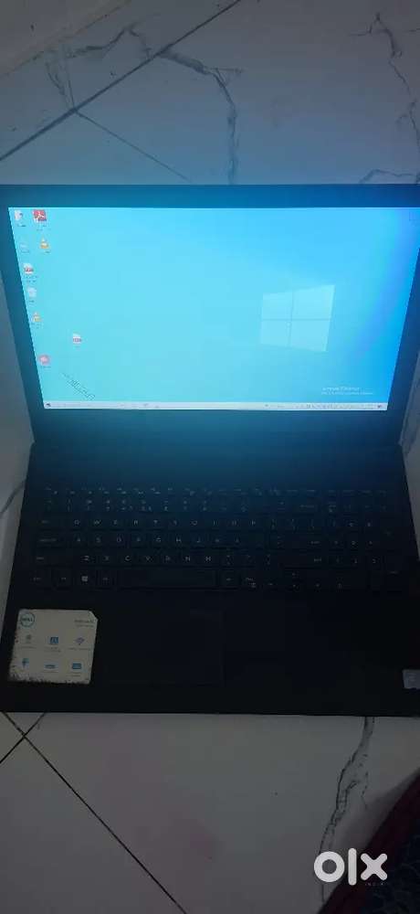Dell laptop I 5 7th generation 4/1tb