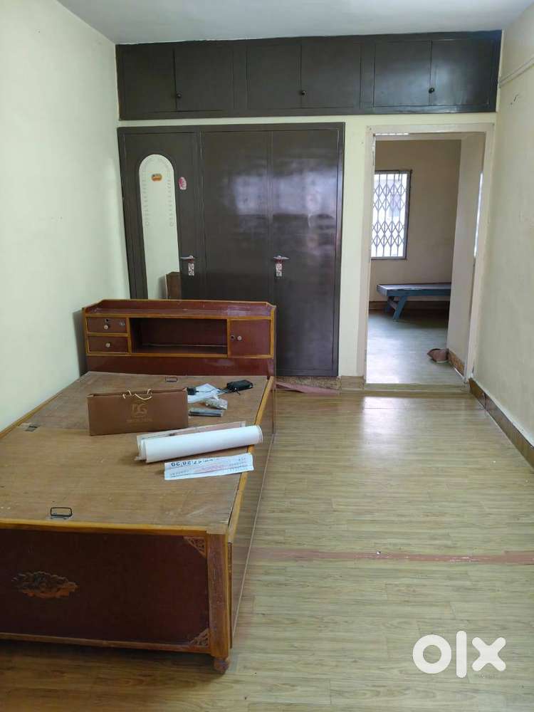 2BHK for Bachelors at karelibaug ratri bazzar