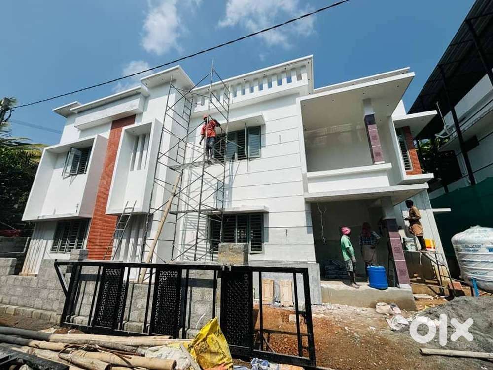 Mannuthy 4bhk,1850 SqFt, Villa,Thrissur