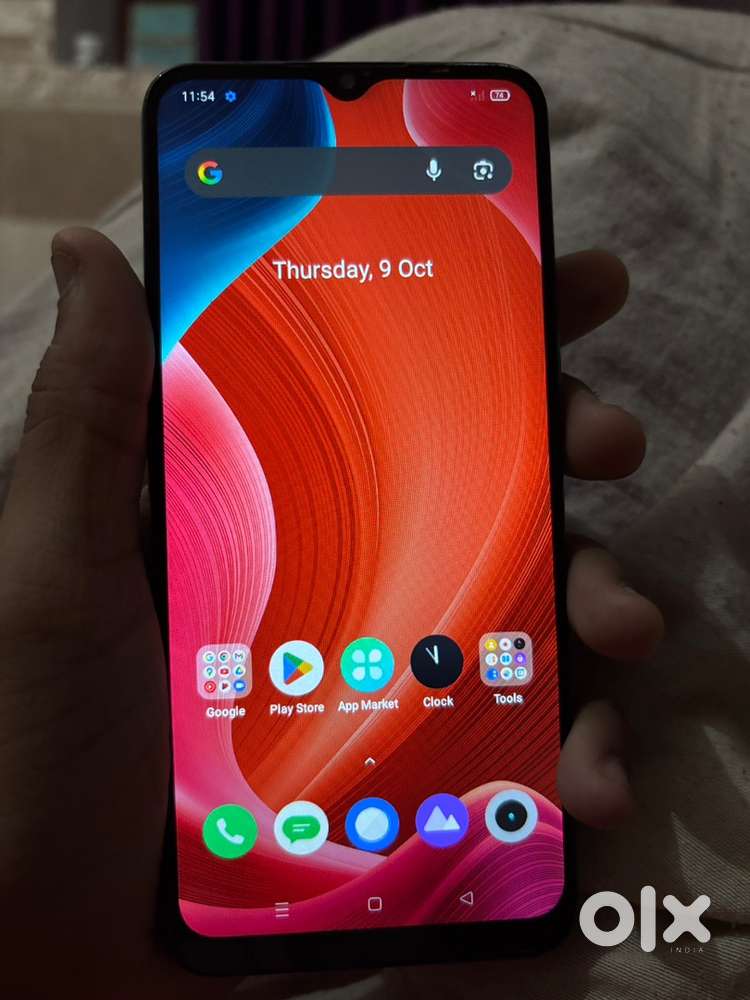 Realme narzo 10   4 gb RAM  128 gb STORAGE