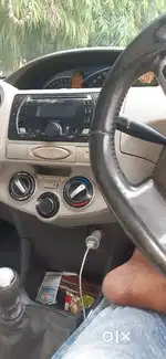 Taxi Car available rate ₹10km Driver available