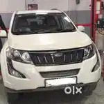 Mahindra xuv 500 w10 well maintained