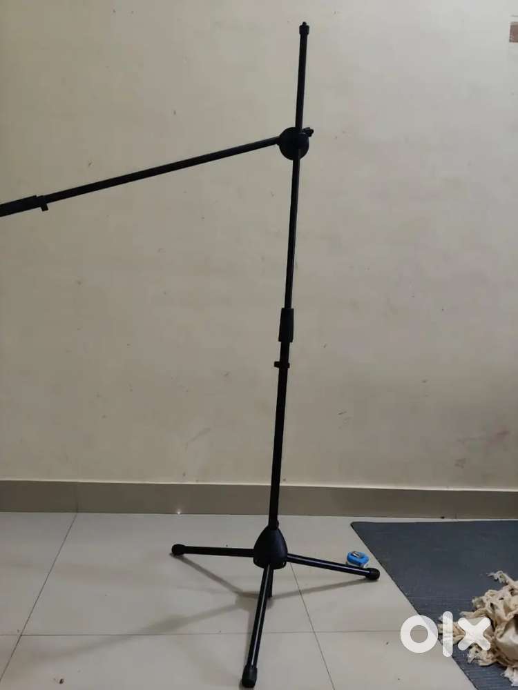 Mic stand black with bag cover