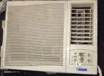 BlueStar Window AC 0.80 Ton Excellent condition with AC Remote 3 star