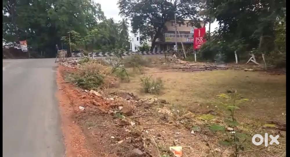 Madurai - Dindigul on road property