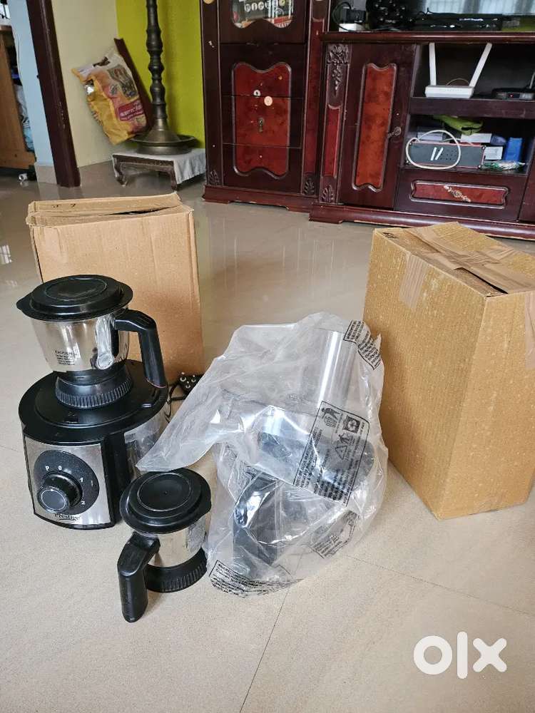 Prestige Amica Super 1000W Mixer Grinder – Like New  5 Jars  ₹6000