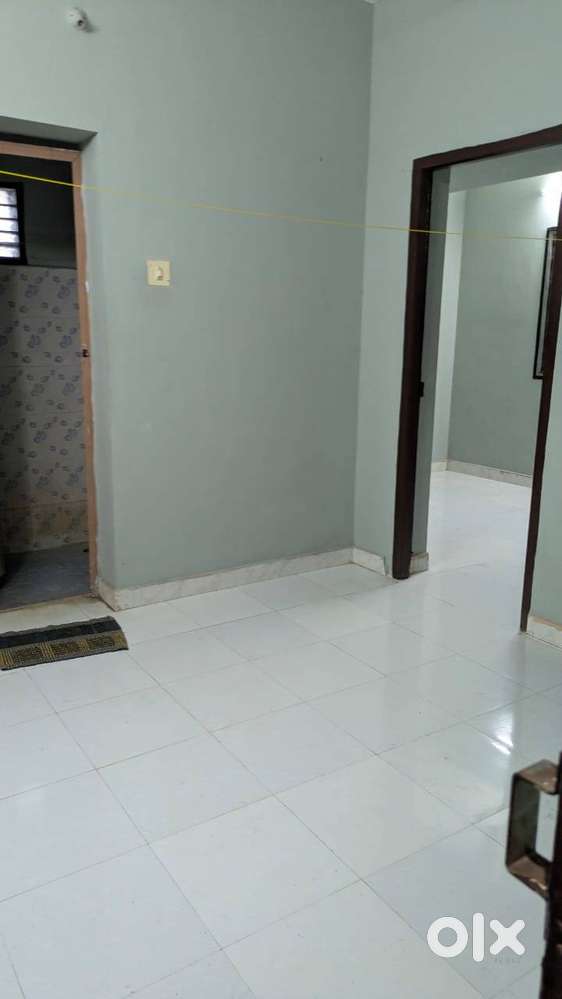 BACHELORS ONLY - BOYS - HCL Tech - Elcot IT park - 1BHK - Valar Nagar