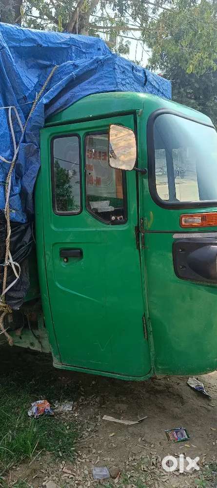 Bajaj maxima