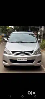 Toyota Innova 2.5 V 7 STR, 2011, Diesel