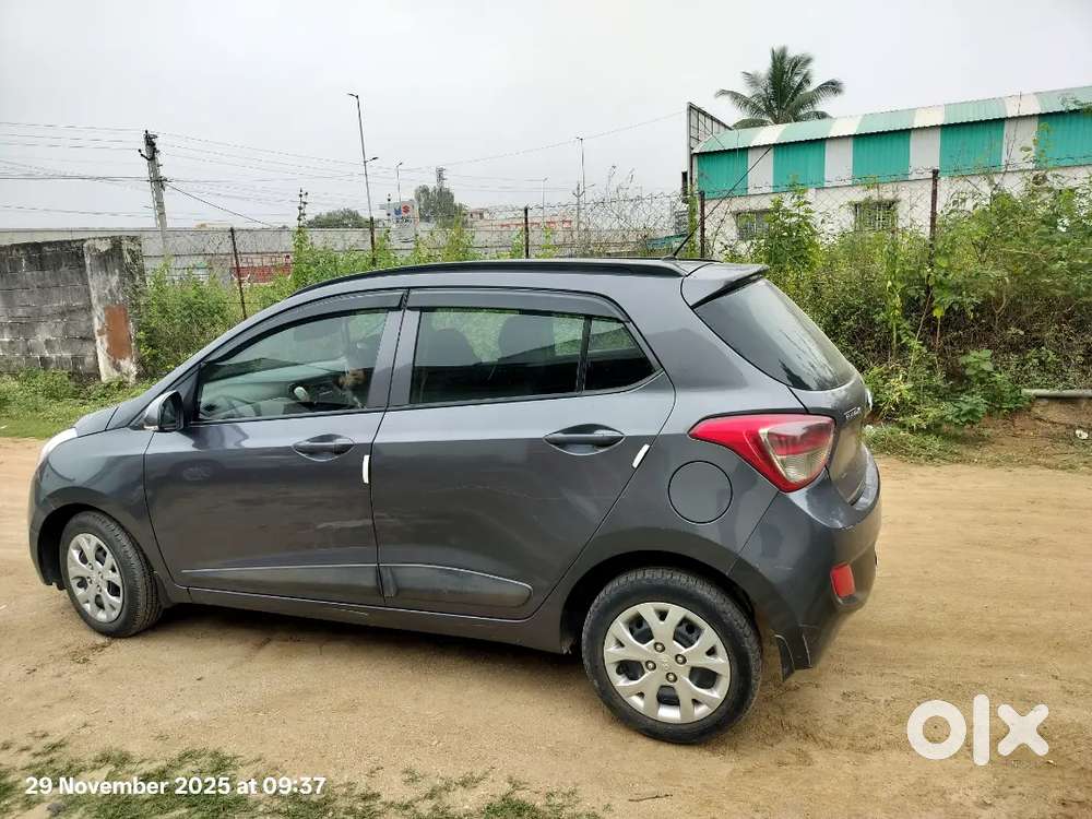 Hyundai Grand i10 2016 Diesel 71500 Km Driven