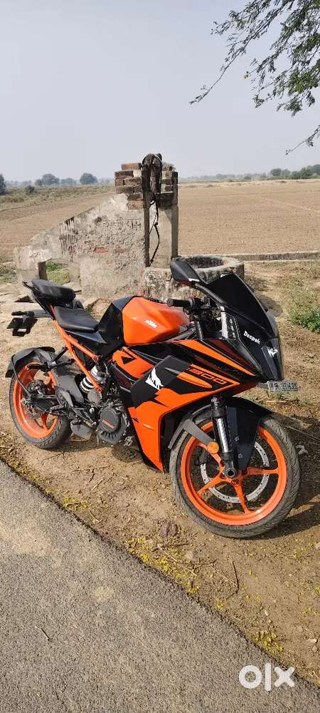 (KTM RC 200) 75000 fix rate