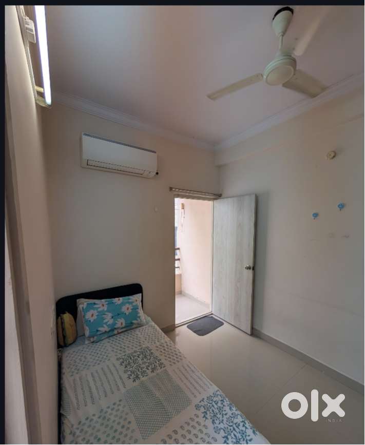 Daikin 1 ton Split AC for sale