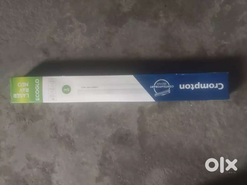 Crompton led tube light