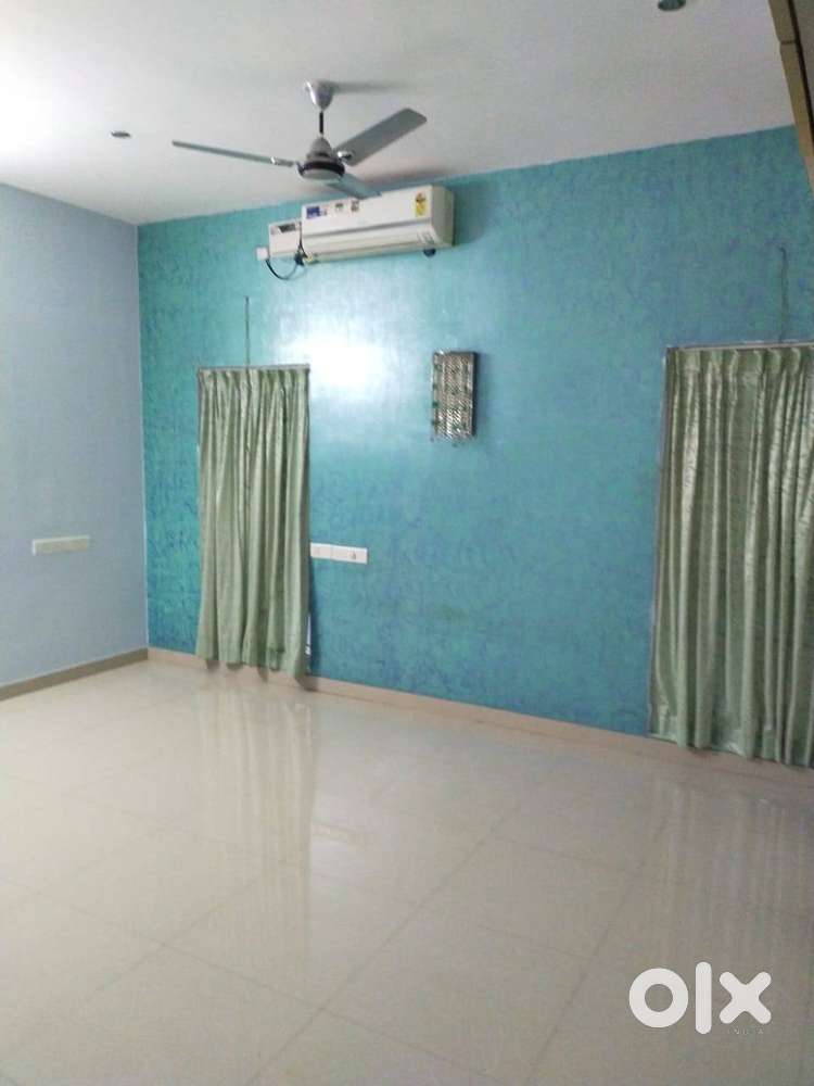 1000Sqft Gandhipuram Office Use Residential space Available