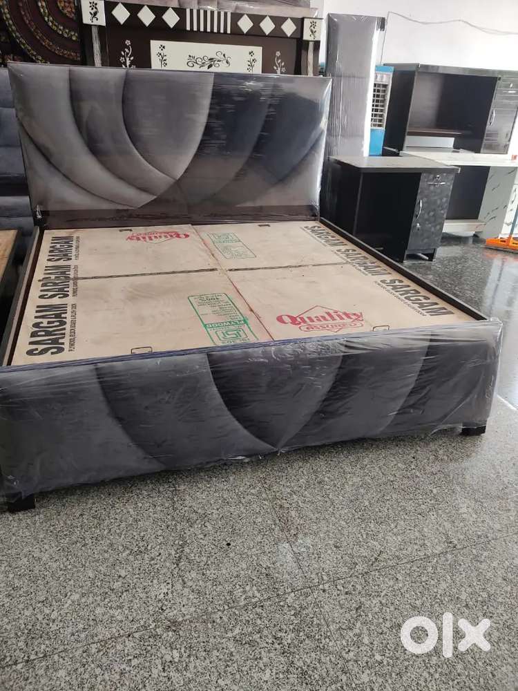 Brand new double bed in Rohini sector 4..
