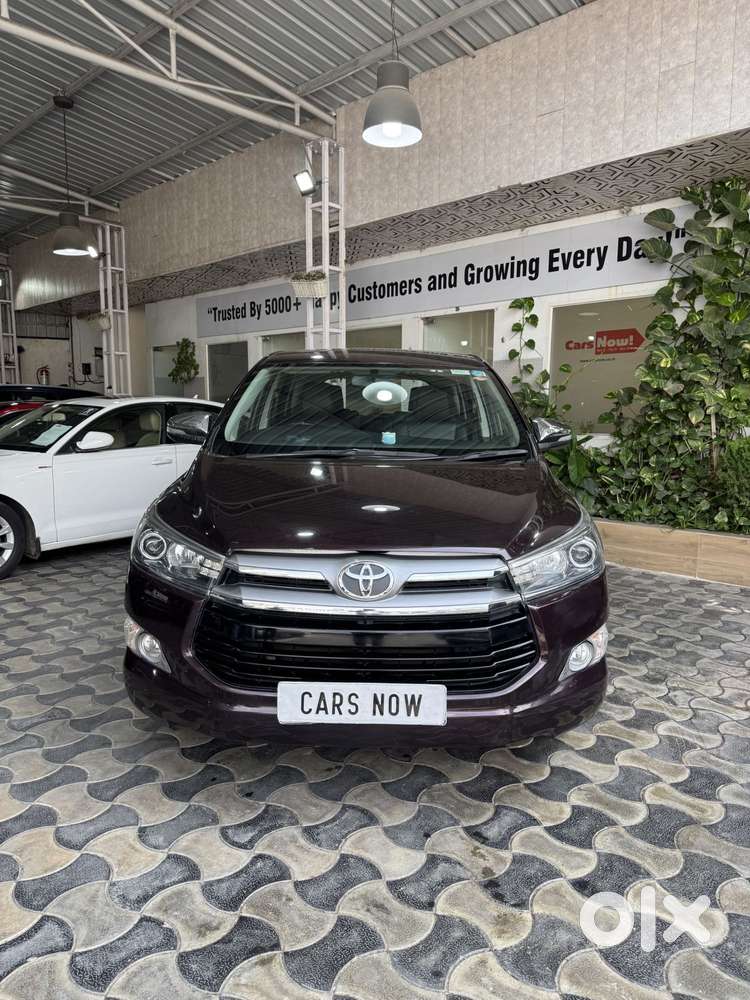 Toyota Innova Crysta 2.4 ZX MT, 2017, Diesel