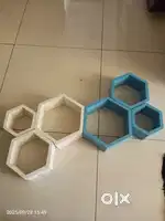 Decor hexagonal self