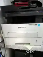 Me apna printer sell kr raha hun sumsung ka