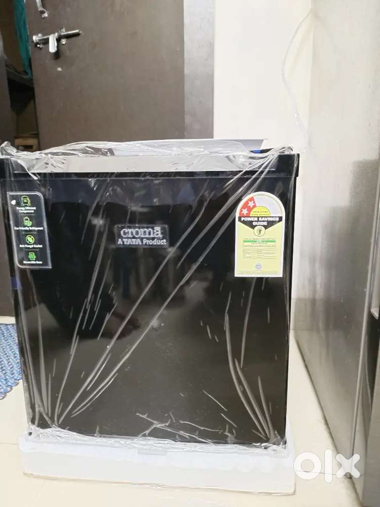 Croma 45 litres Mini Fridge