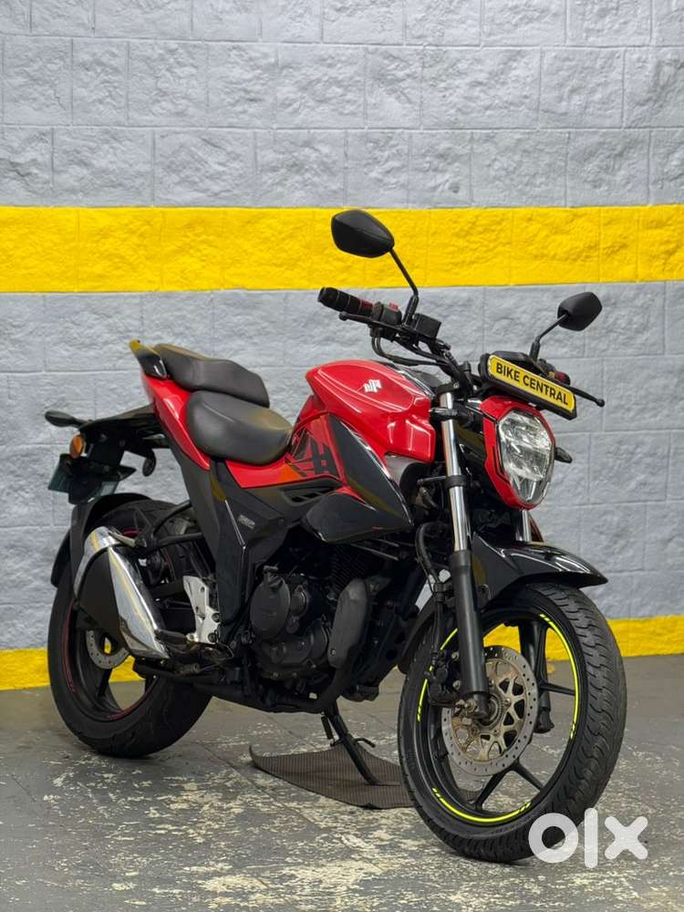 SUZUKI GIXXER (2556)
