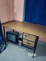 Office table