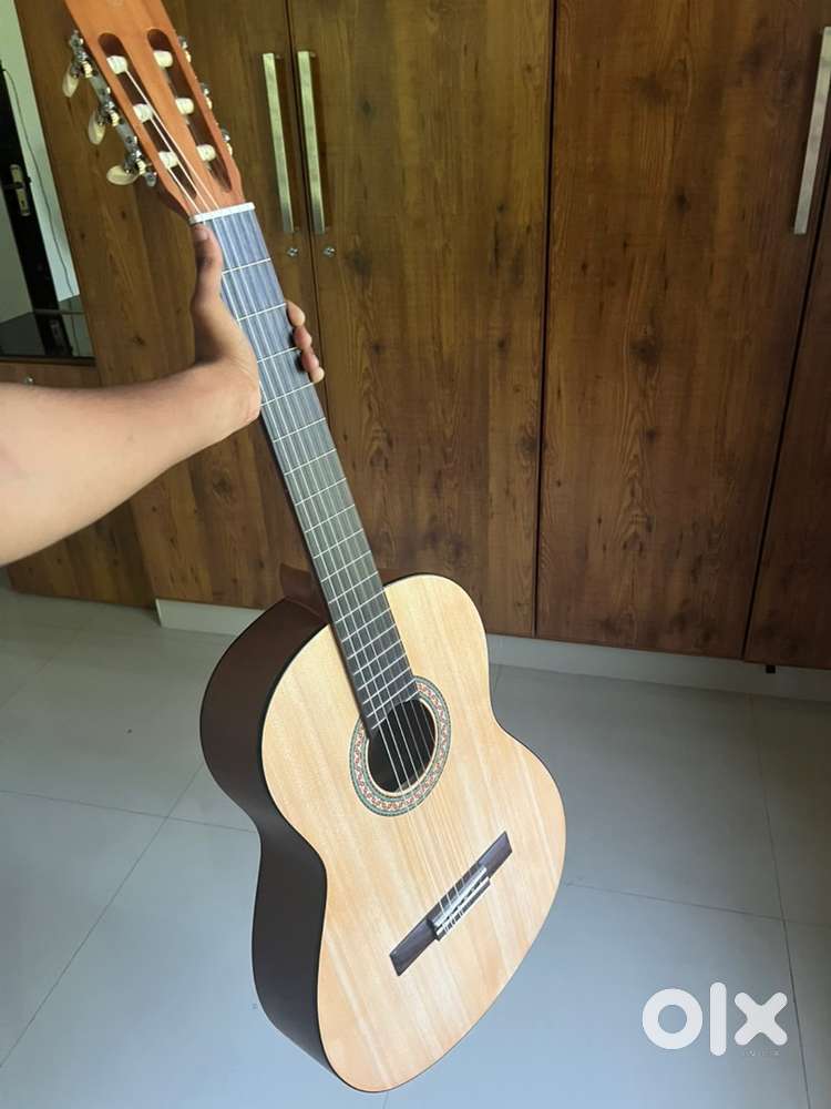 YAMAHA C40M classical guitar