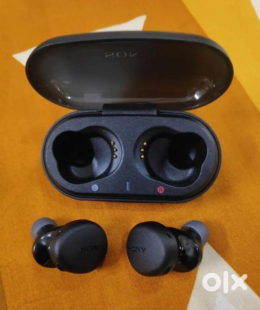 Sony xb700 Extra Bass Earbuds