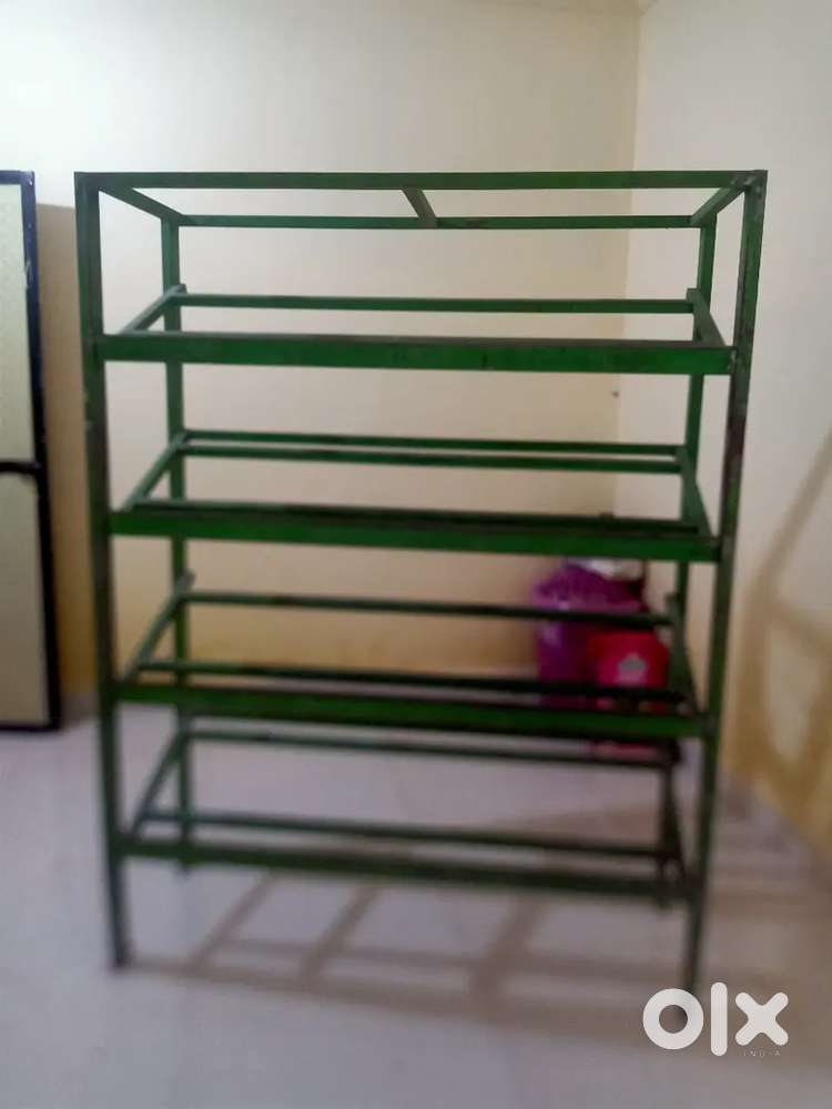 Fruits and vegetable shop rack