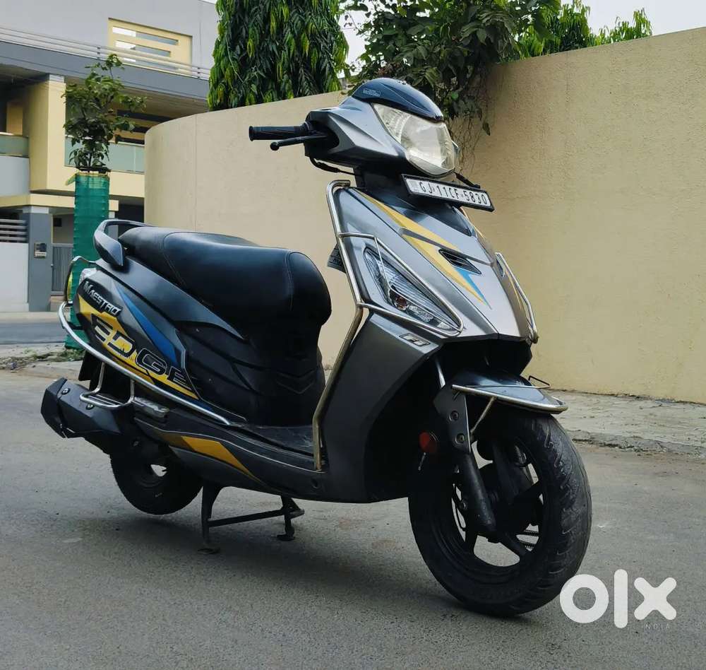 Mahadev bikes rajkot 80 feet road Laxmiwadi main road opp anand bakery