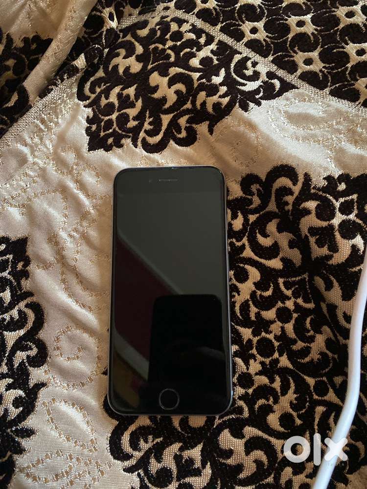 iPhone 6s All working good