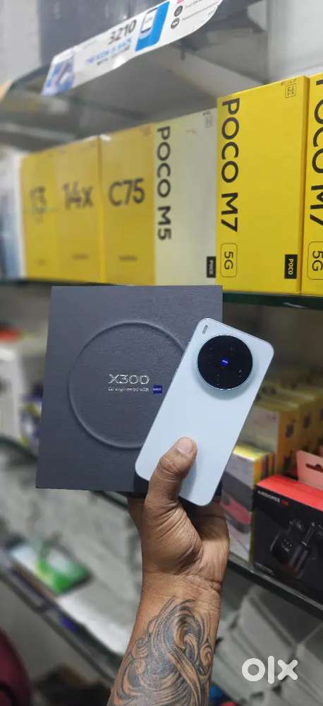 NBS MOBILE VIVO X300 5G 12/256GB JUST OPEN BOX FULL KIT AVAILABLE