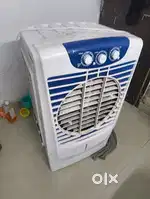 Cooler, water cooler, cooler fan