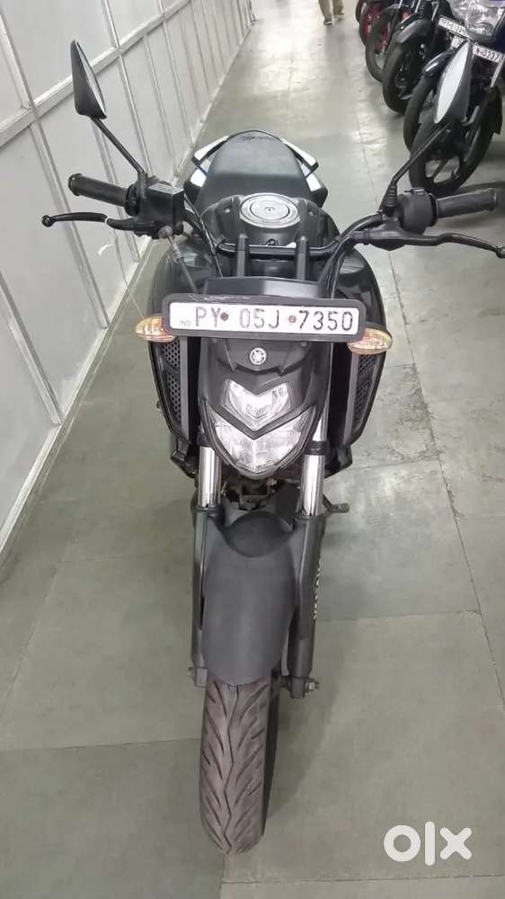 Yamaha FZS V3