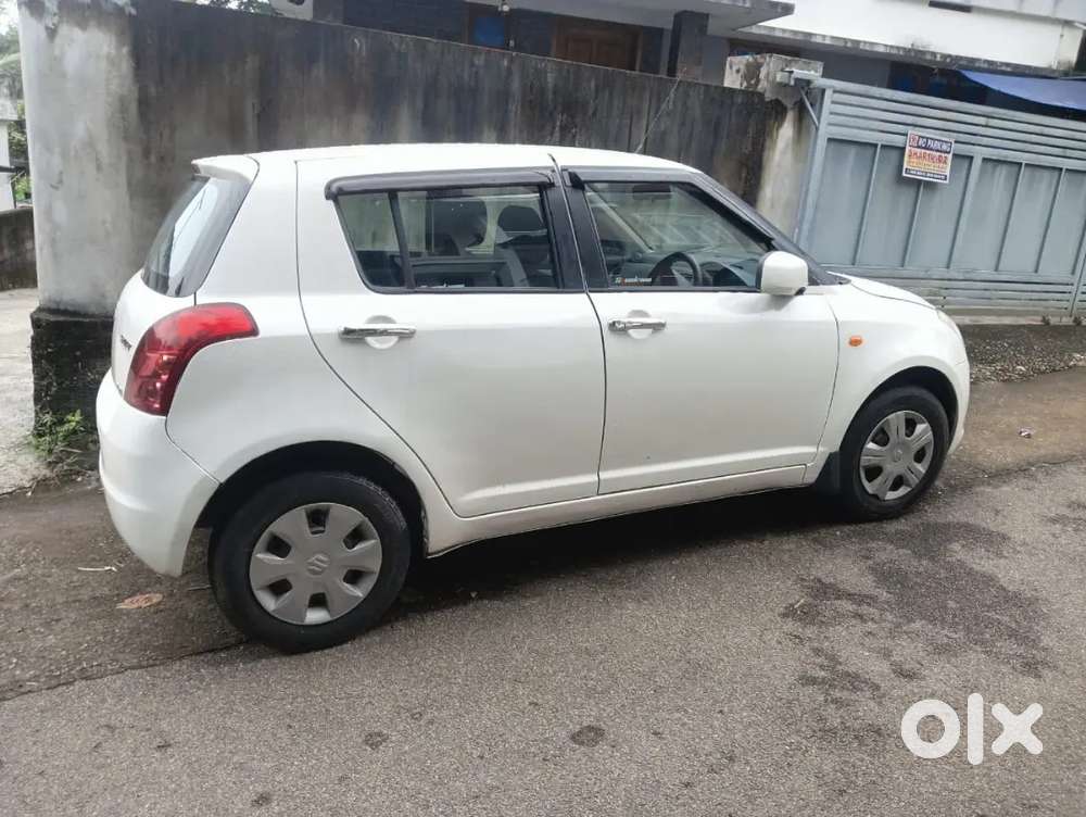 Well maintained good condition swift urgently selling for 1.80 lakh