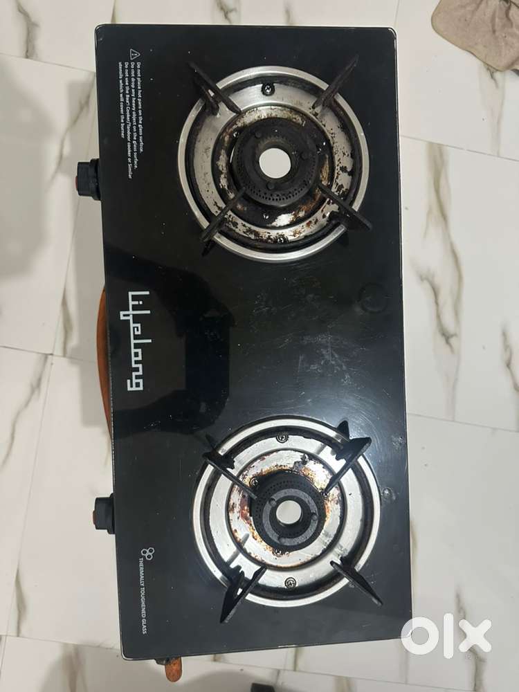 Stove  and gas cylnder together